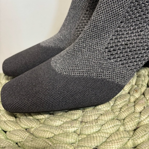 VIVAIA Melissa Lace Gray Square-Toe Perforated Knit Pull On Heeled Ankle Boots - Picture 10 of 16